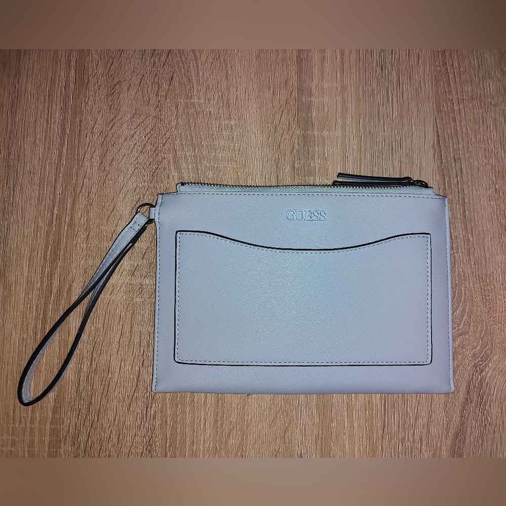 Guess Wristlet